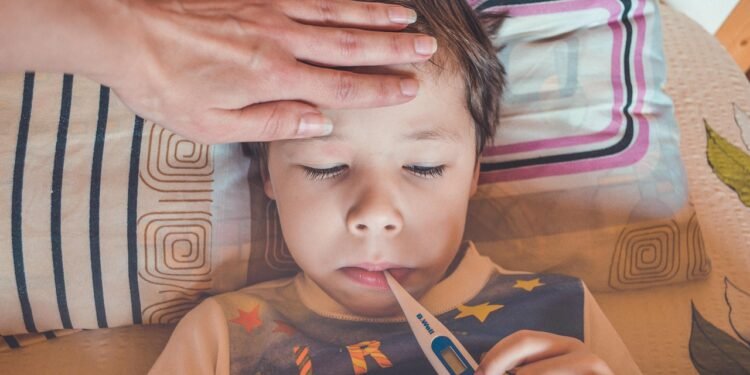 ارتفاع درجة الحرارة (الحمى) عند الأطفال